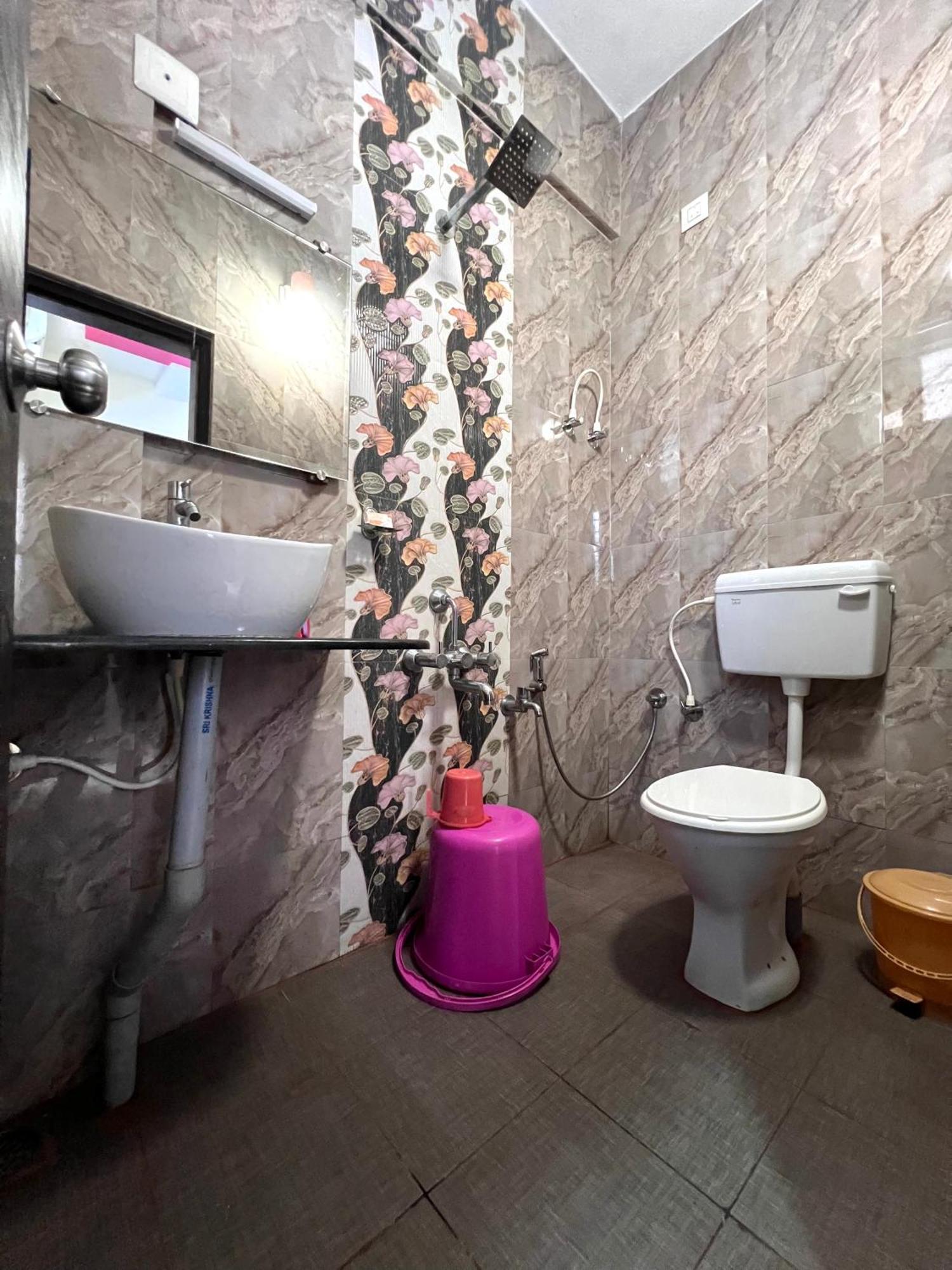 Ratna Sagar Hotell Manipal Exteriör bild