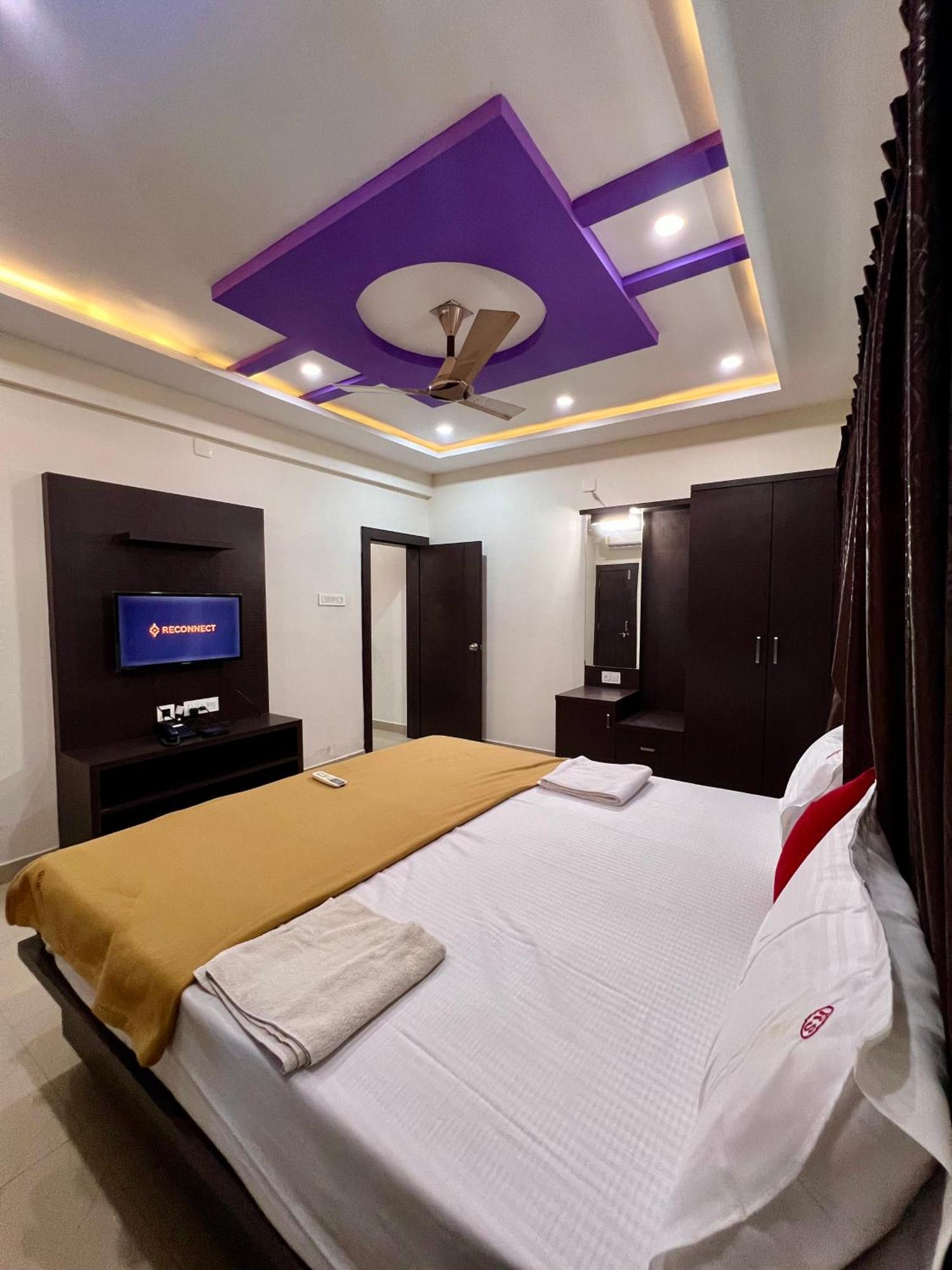 Ratna Sagar Hotell Manipal Exteriör bild