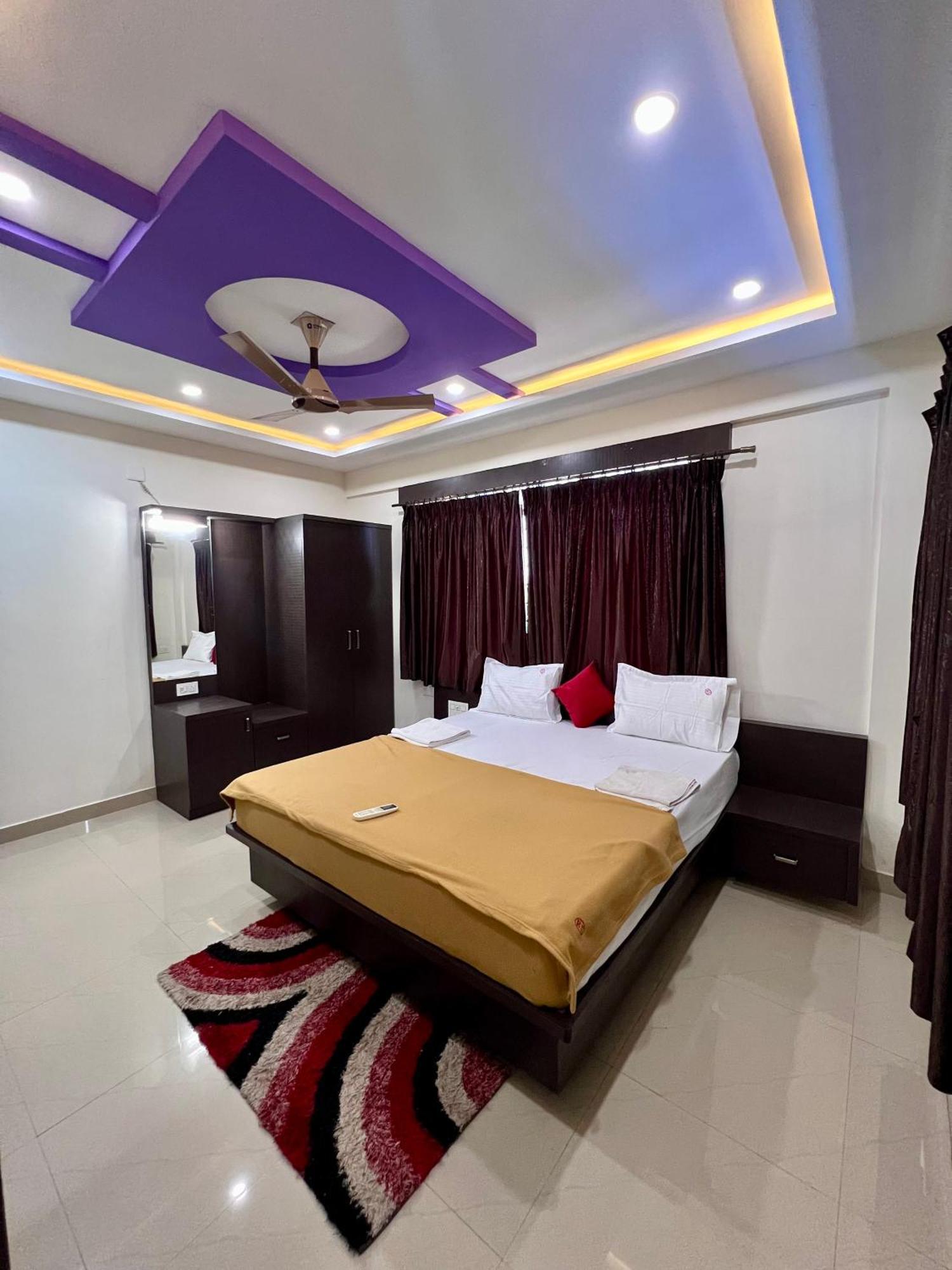 Ratna Sagar Hotell Manipal Exteriör bild