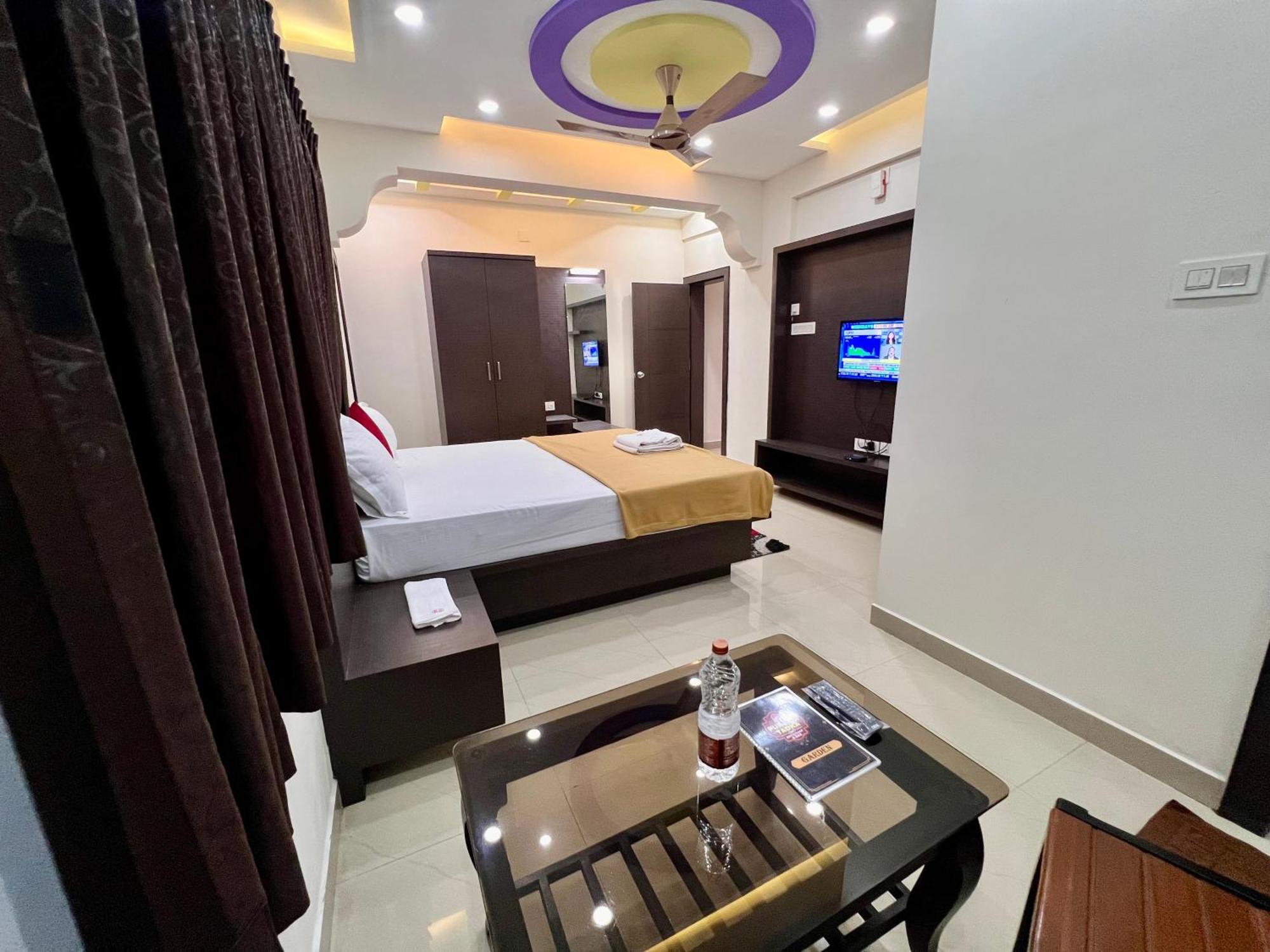 Ratna Sagar Hotell Manipal Exteriör bild